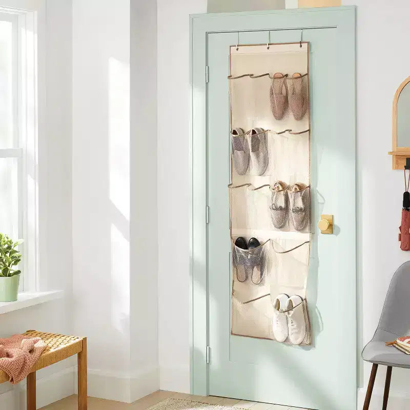 Organizzatore di Scarpe da Appendere alla Porta con 16 Ripiani in Rete Trasparente | Altezza 162 cm