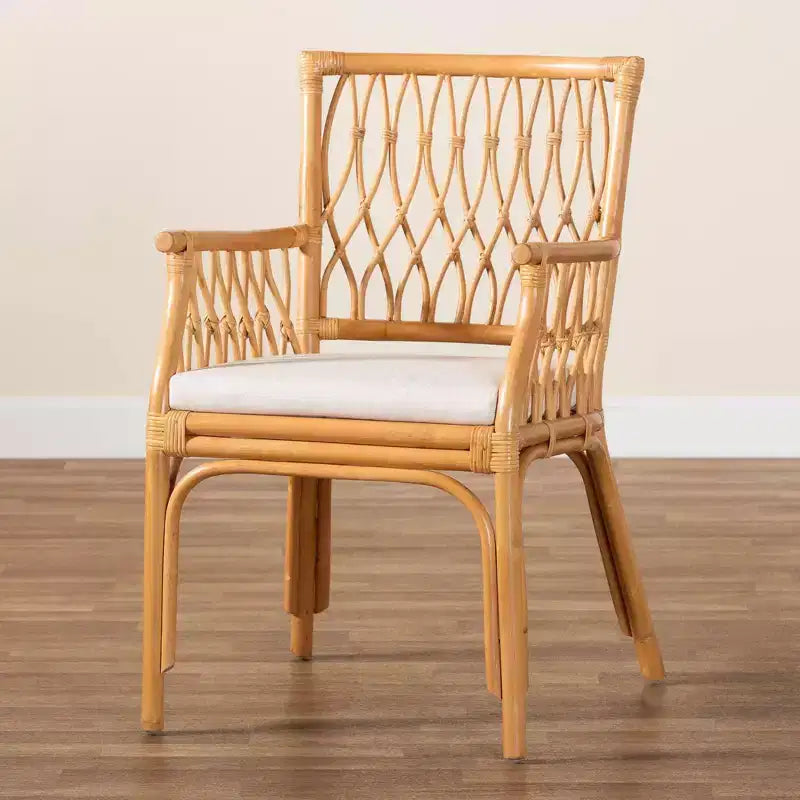 Poltrona bohémien in rattan color miele chiaro