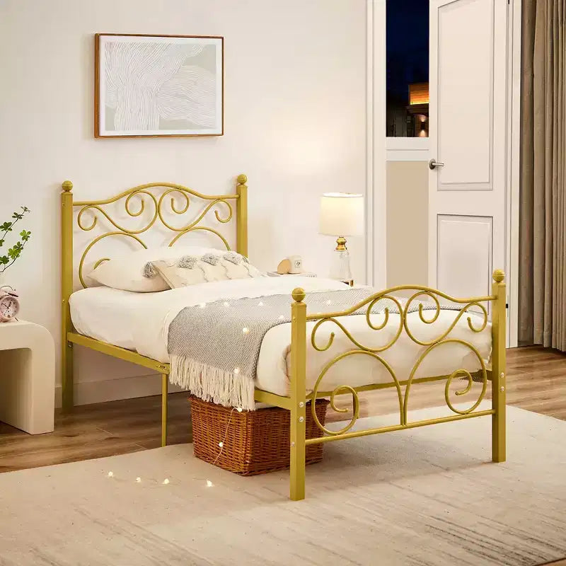 Struttura letto in metallo a volute con testiera e pediera