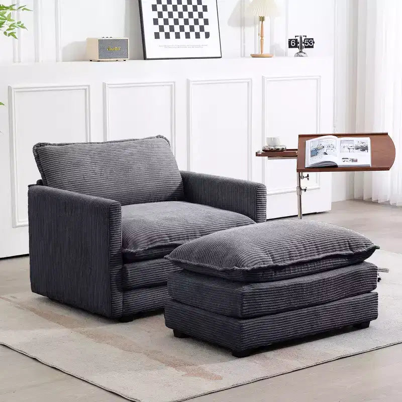 Poltrona d'accento moderna rivestita in tessuto di velluto a coste con pouf