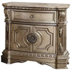 Comodino da 76 cm con cassetto e anta in argento | Tavolo da camera in legno di gomma