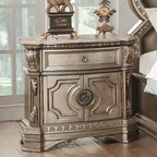Comodino da 76 cm con cassetto e anta in argento | Tavolo da camera in legno di gomma