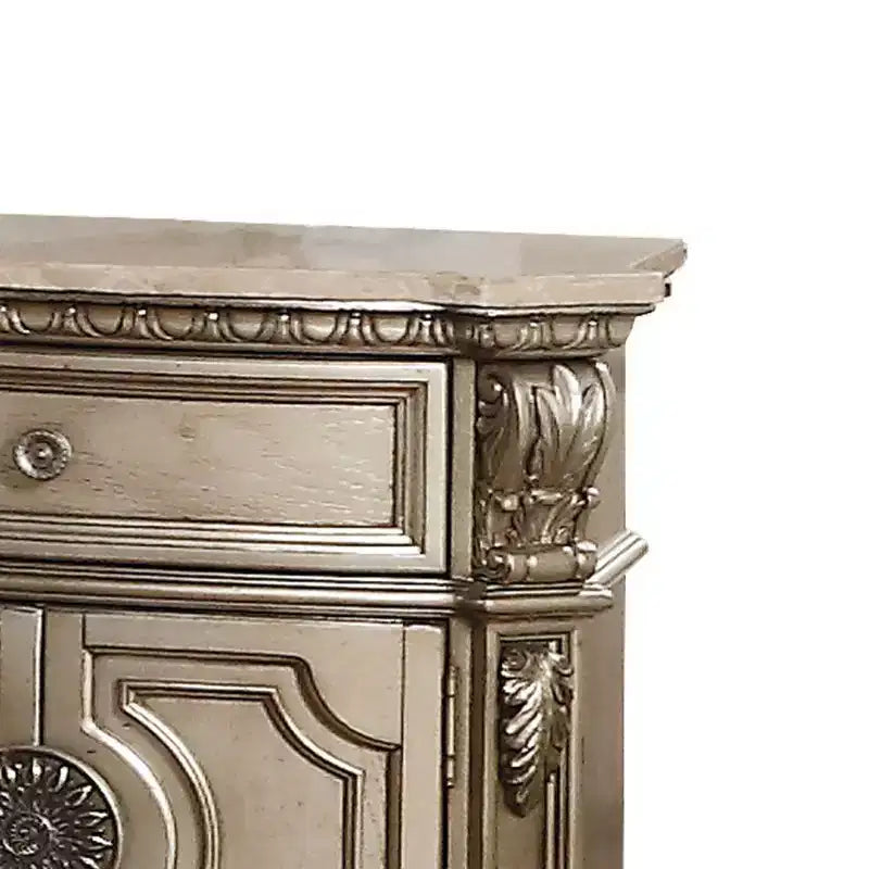Comodino da 76 cm con cassetto e anta in argento | Tavolo da camera in legno di gomma