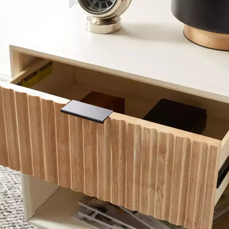 Comodino moderno con 1 cassetto e ripiano aperto | Cassetto in legno intagliato e struttura in metallo