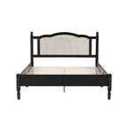 Letto a piattaforma in legno Queen/Full con testiera in rattan naturale