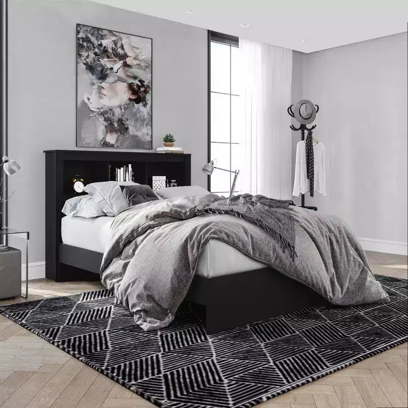 Letto a piattaforma Madison con testiera a libreria e 3 ripiani aperti