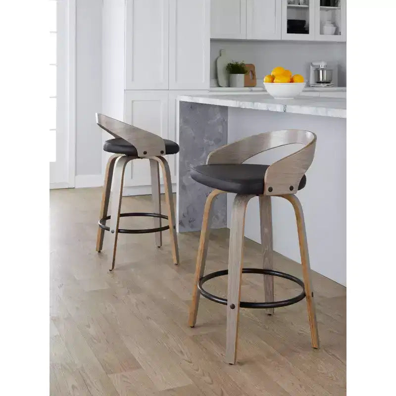 Set di 2 sgabelli da bar girevoli altezza bancone | Similpelle, struttura in legno, 66 cm