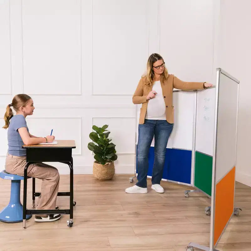 Separatore d'Ambiente Mobile a 3 Pannelli con Lavagna Magnetica e Flannel | Aula e Ufficio