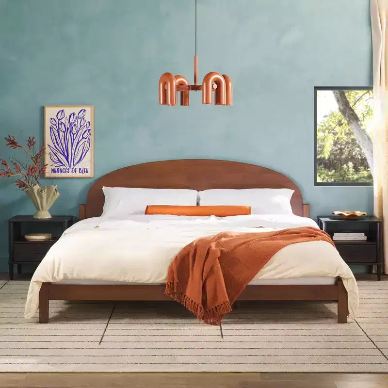 Letto a piattaforma King Size con testiera ad arco bohémien in legno di pino massiccio