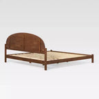 Letto a piattaforma King Size con testiera ad arco bohémien in legno di pino massiccio